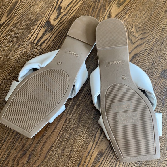 Sandals - Picture 3 of 5